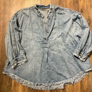 Anthropologie Women’s Dark Horse Denim Pull over top Size Small